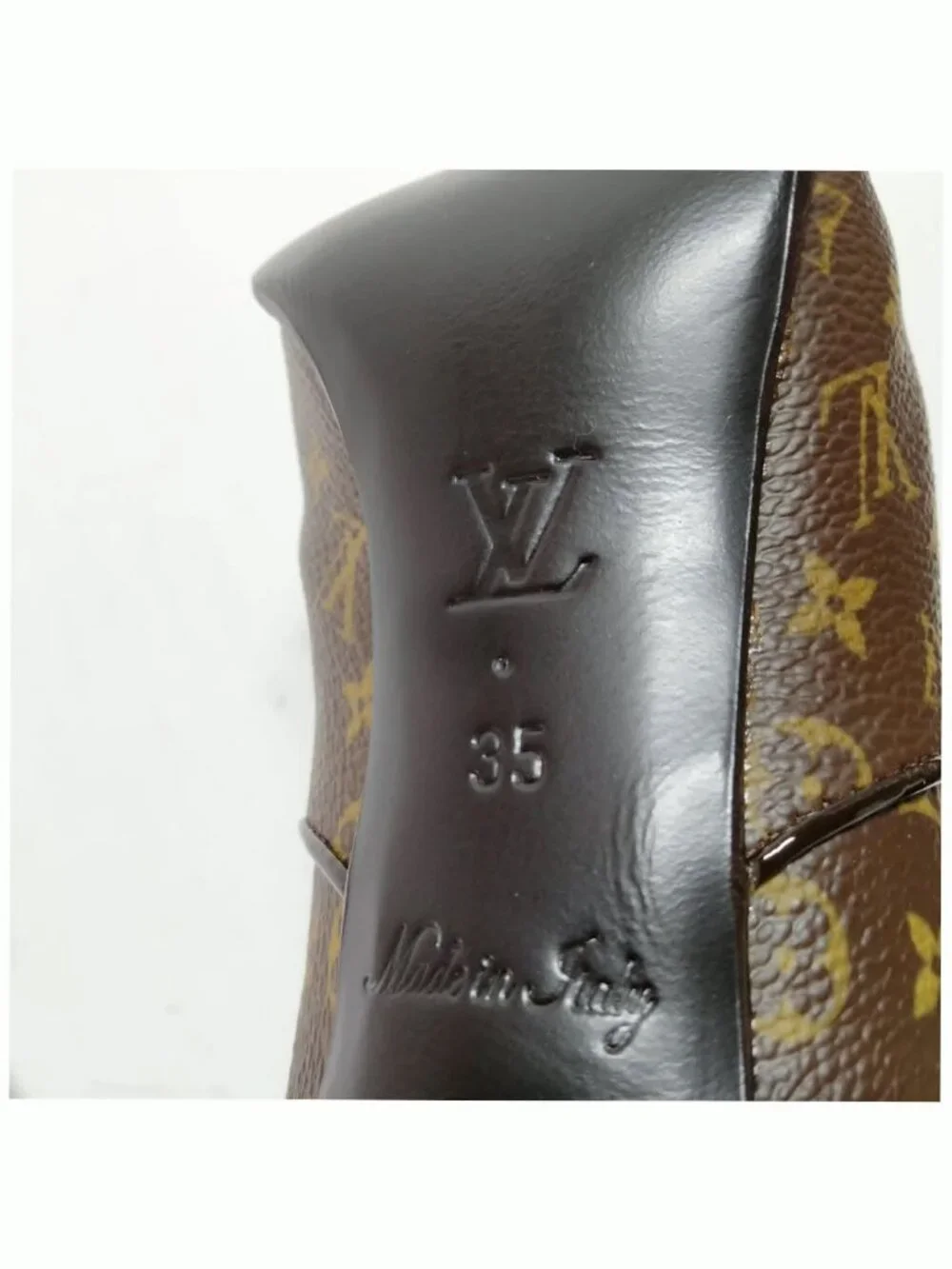 Authentic Louis Vuitton Monogram Silhouette Knee High Boots Brown Patent Leather